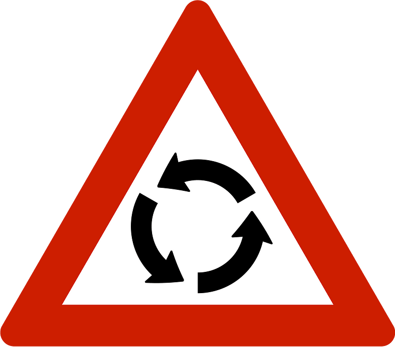 Roundabout ahead sign in Norway