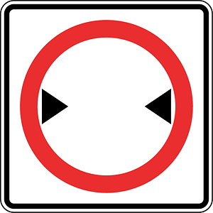 Maximum width sign in Panama