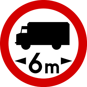 Maximum vehicle length sign in Poland