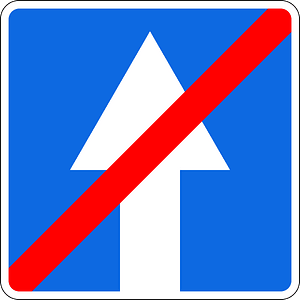 End of one-way street sign in Russia