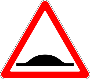 Road hump ahead sign in Russia
