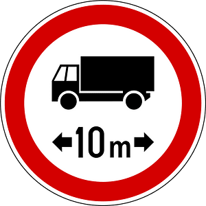 Maximum vehicle length sign in Slovenia