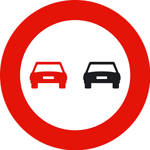 No overtaking sign in Spain