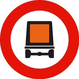 No vehicles carrying dangerous goods sign in Spain