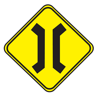 Narrow bridge ahead sign in Uruguay