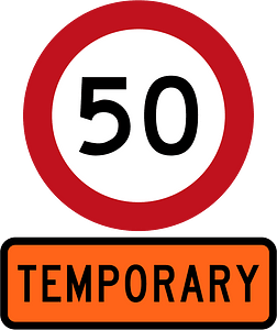 New Zealand road sign R1-1 (50) + R1-8