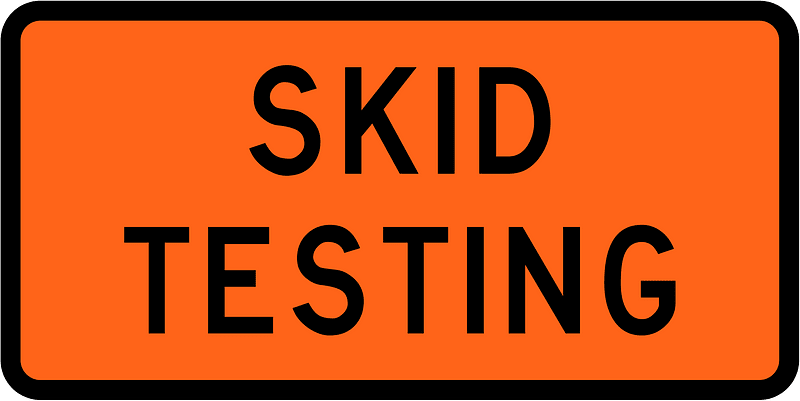 New Zealand road sign W1-1.12B