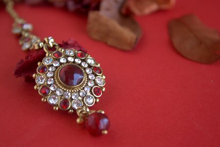 Accessory art brilliant