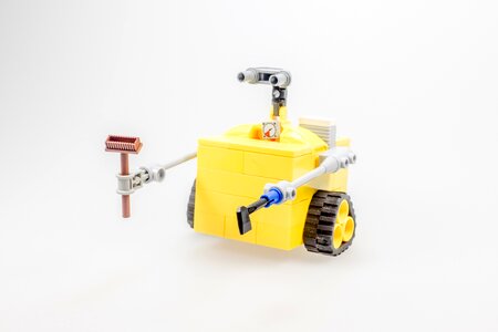 Cult computer robot