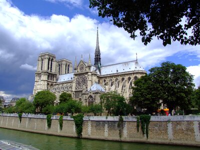 France catholic sky photo