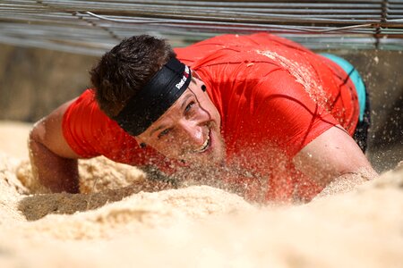 Run extreme running strongman