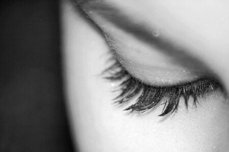 Eyelashes white black woman
