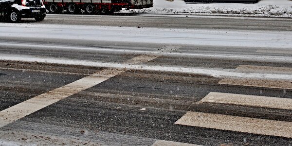 Road snow flakes