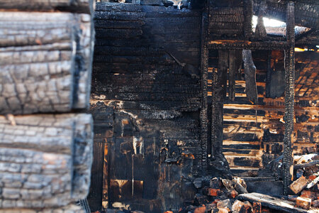 burnt house photo