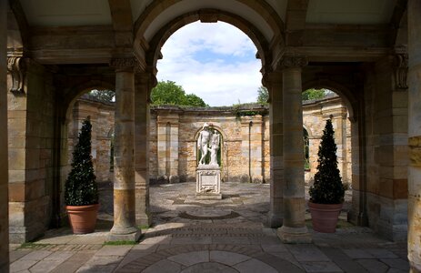 Italian garden marble statue stone columns