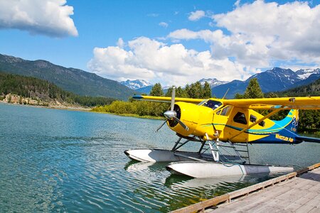 Yellow water plane photo