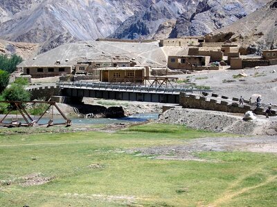 Afghanistan bridge burrow photo