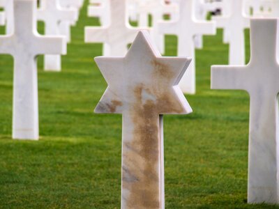 Normandy omaha beach mourning photo