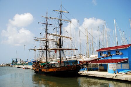 Brig pirates of caribbean sail
