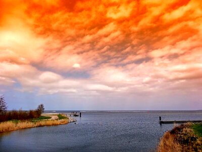 Water inlet bay