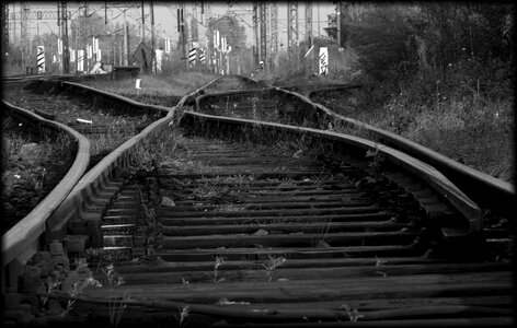 Tracks railroad tracks splint