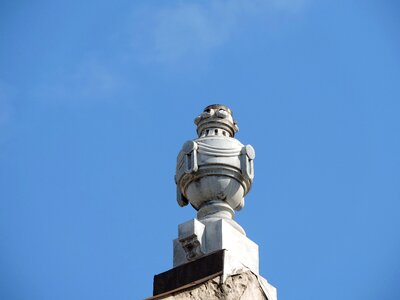 Blue Sky roof sculpture photo