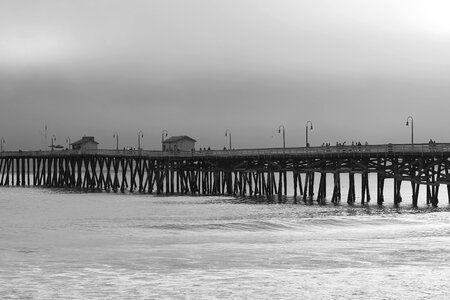 Ocean waves gray
