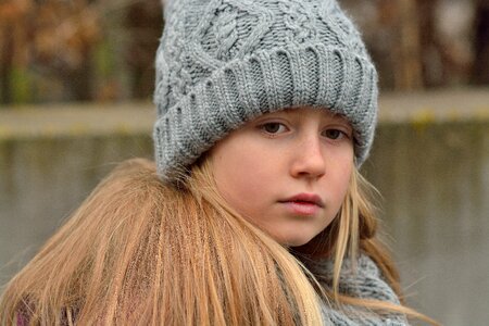 Blond cap sad