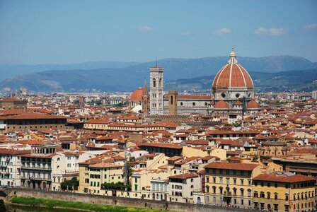 Monuments sculptures architecture photo