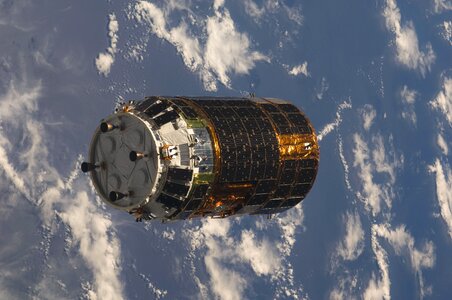 Cargo horizon earth