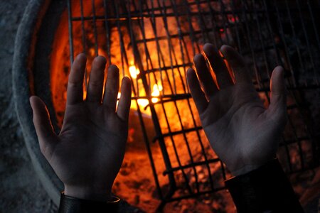 Campfire heat hands