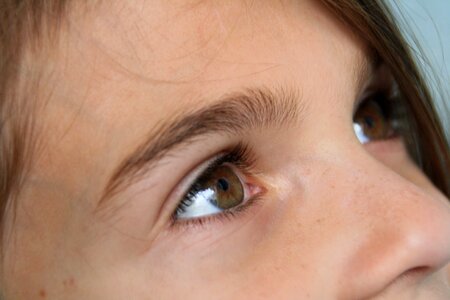Look focus face