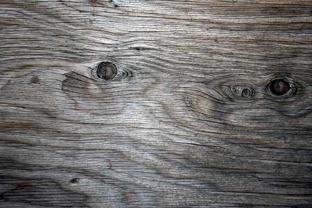 Knot pattern plank