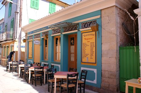 Tavern bar architecture