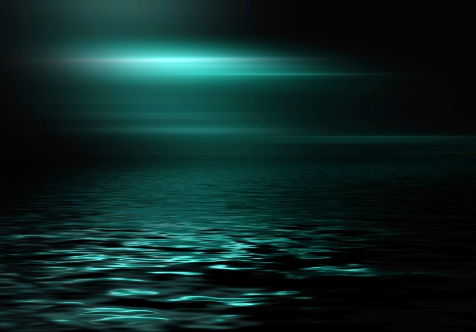 Mirroring reflection sea