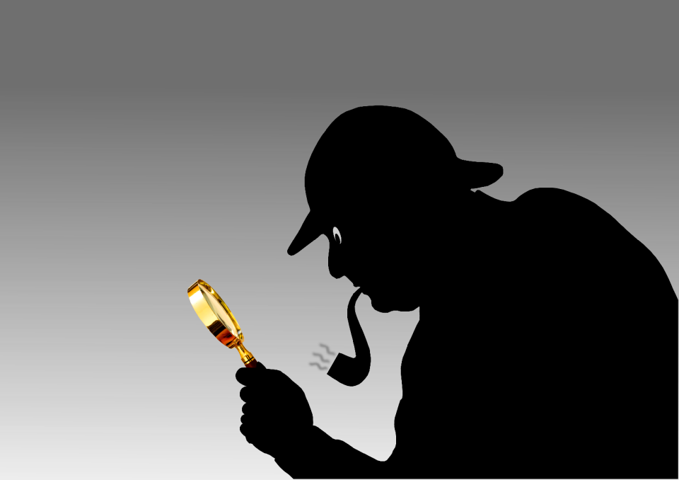Manhunt search for clues magnifying glass