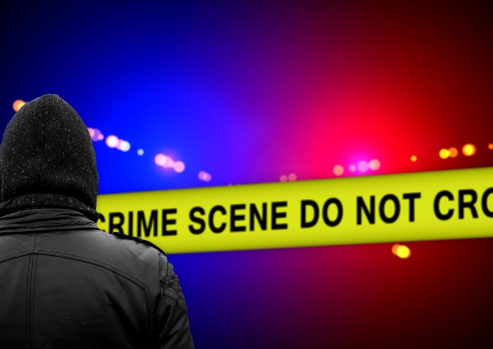 Criminal case blue light gawper