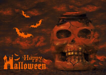 Skull and crossbones mood creepy