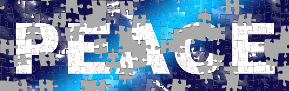 Match piecing together play