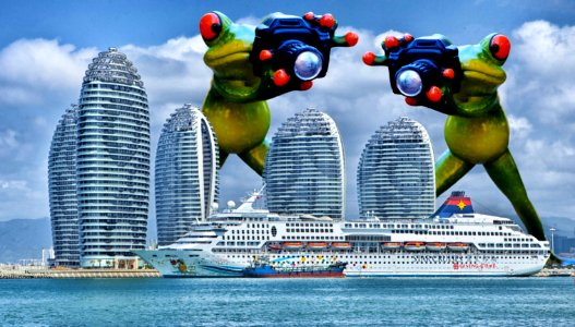 Funny cruise ship ship