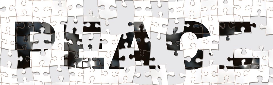 Match piecing together play