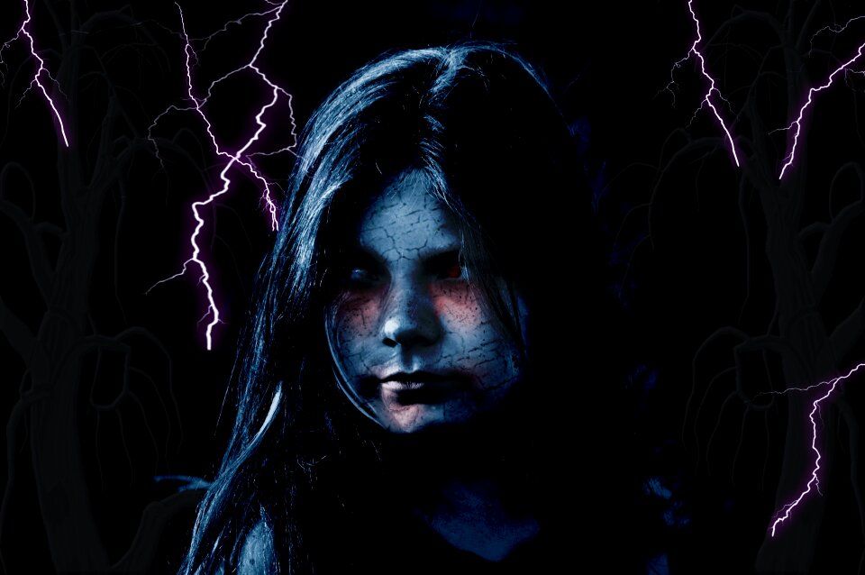 Face zombie horror