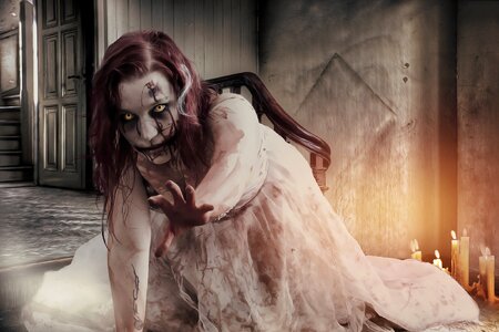 Dark zombie zombie girl