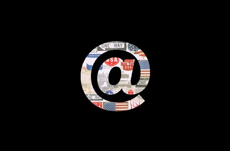 E mail news communication