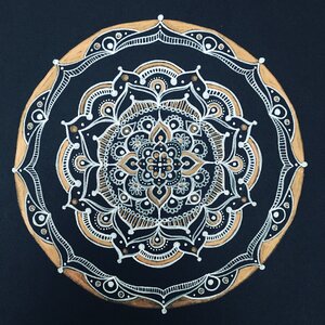 Henna creativity circle
