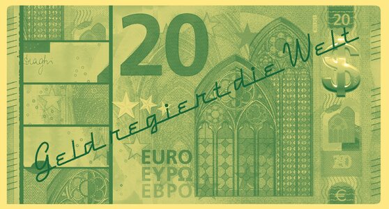 Paper panama economy