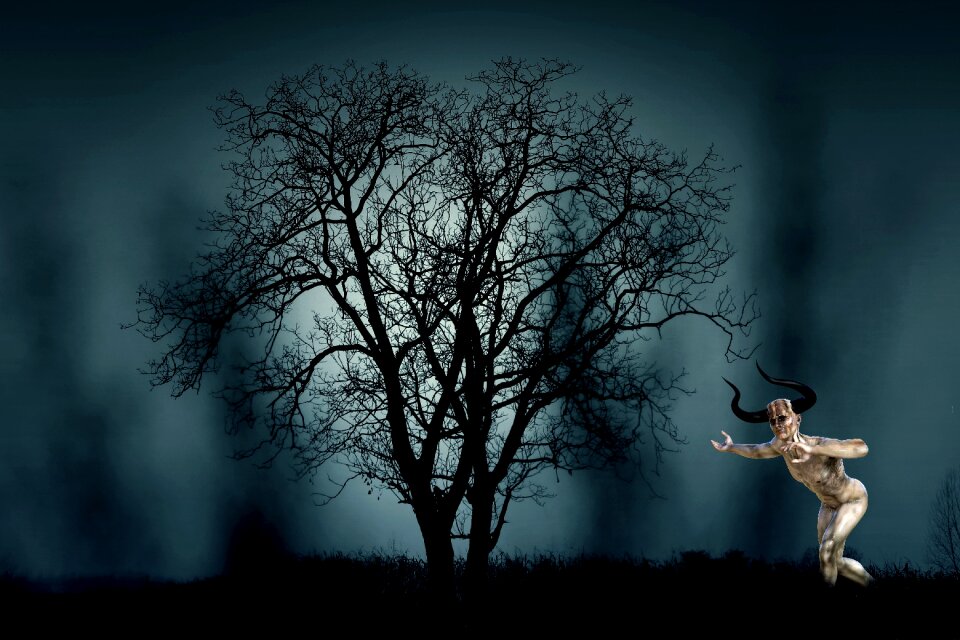 Fantasy dark Free illustrations