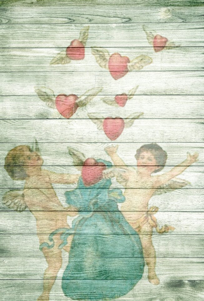 On wood heart romance