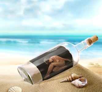 Bottle sea Free illustrations