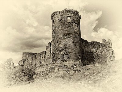Old landscape building